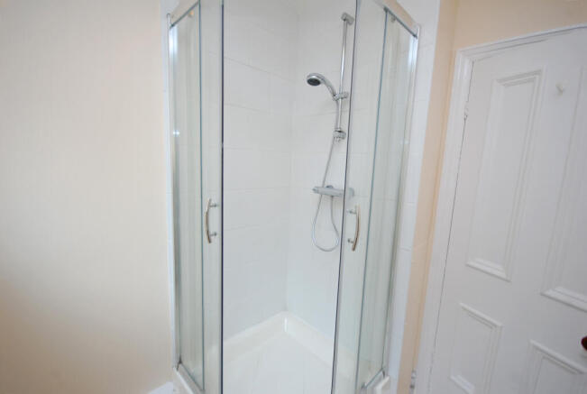 1 bed Apartment to rent Image 7