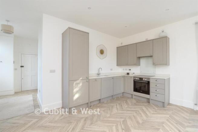 Kitchen/Sitting Area