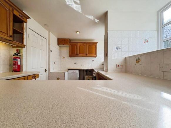2 bed Duplex for sale Image 11