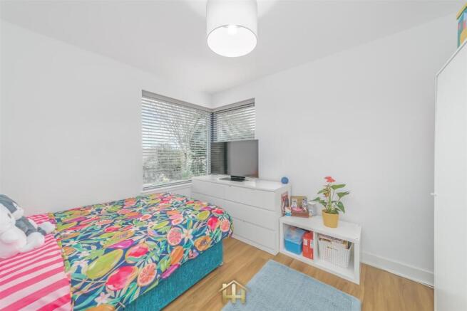 ROWAN COTTAGE AUCHTERHOUSE DUNDEE DD3 0QN 130426 E