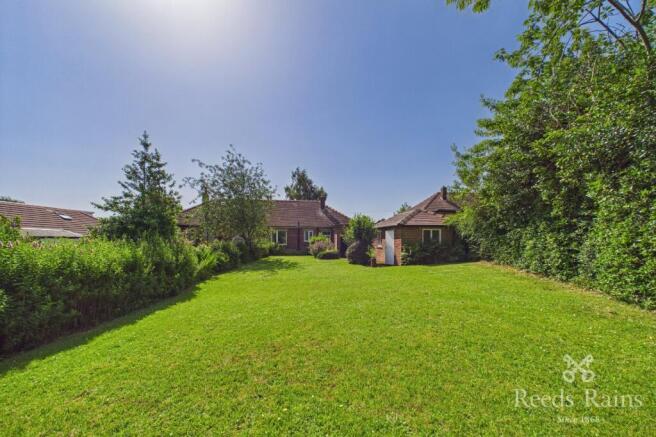 2 bed Bungalow for sale Image 4