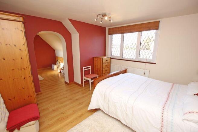 Bed 4 photo 1