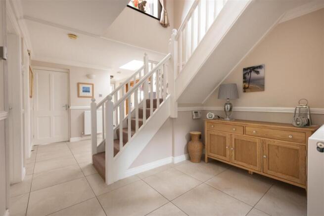 40 Houndsfield Lane 3.jpg