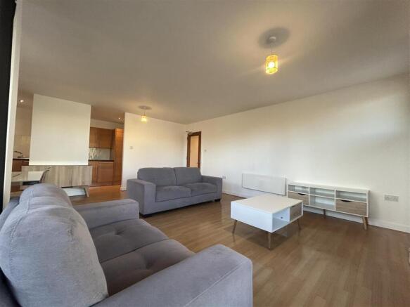 Livingroom (2).jpeg
