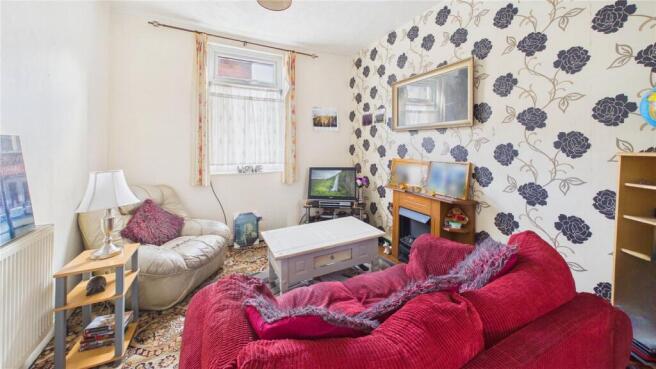 2 bed Terraced for sale Image 2