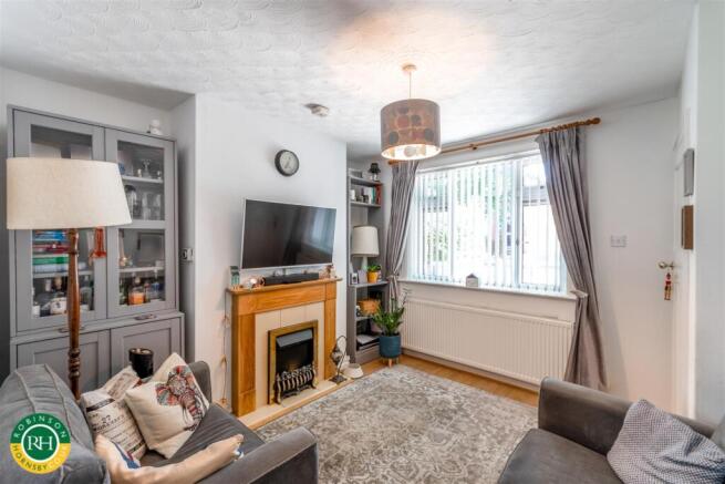 2 bed Semi-Detached for sale Image 4