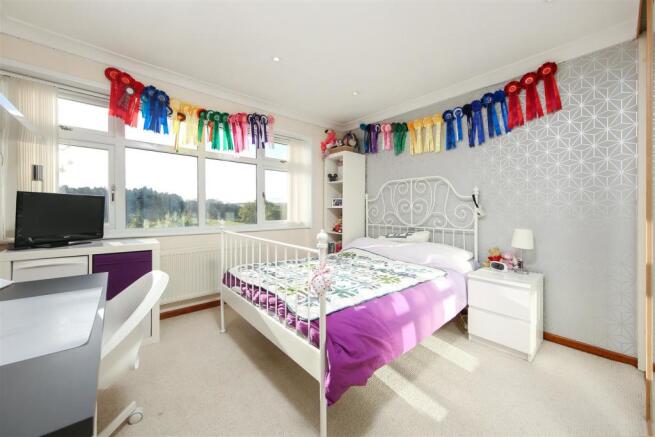 Bed3.jpg
