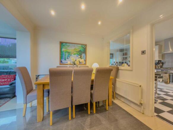 3 bed Detached Bungalow for sale Image 5