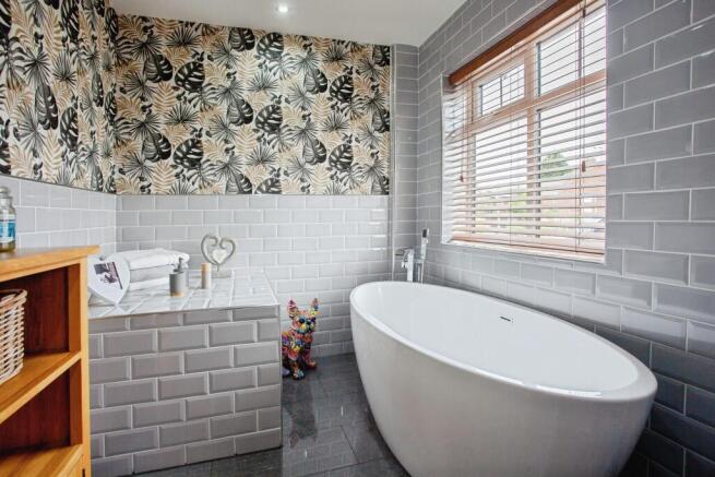 2 bed Semi-Detached for sale Image 7