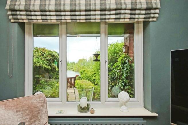 4 bed Detached for sale Image 2