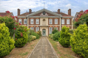 Flat 12, 158 Geffery Court, Mottingham Road, Mottingham, London SE9 4SR