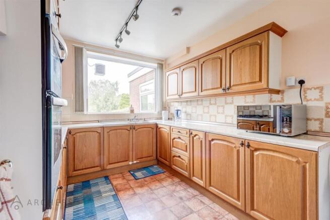 3 bed Detached for sale Image 5