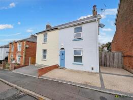 13, Salters Road, Ryde PO33 3HU