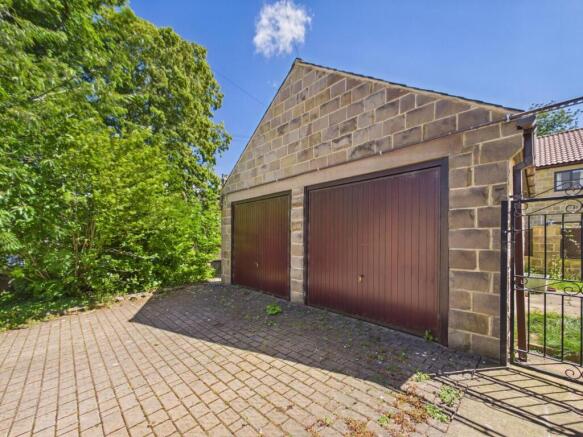 3 bed Semi-Detached for sale Image 11