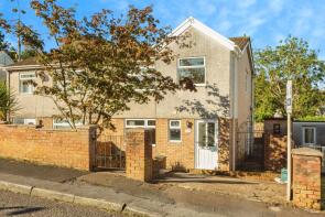 11, Springfield Close, Gowerton, Swansea SA4 3DR