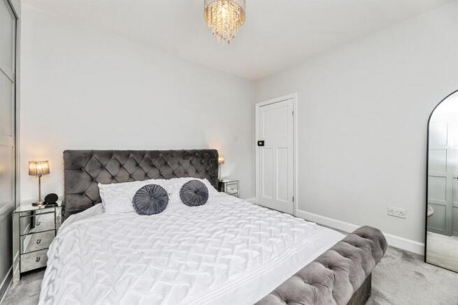 3 bed Semi-Detached for sale Image 11