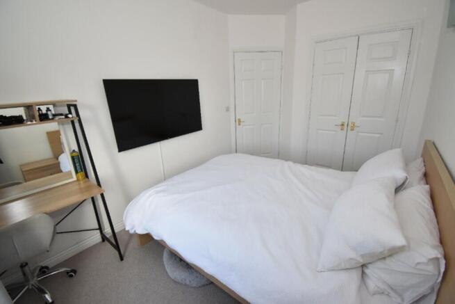 2 bed Apartment for sale Image 5