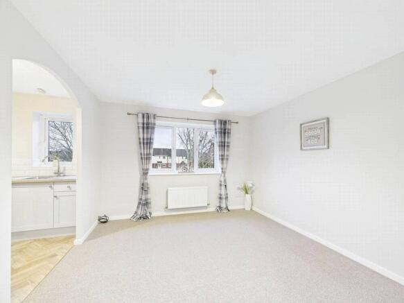 Powderham Avenue, Worcester, Worcestershire, WR4 photo 3