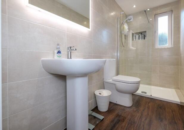 SHOWER ROOM