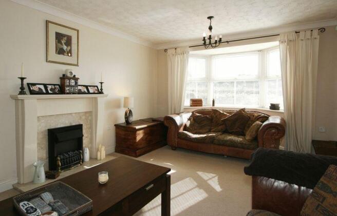 LOUNGE 2
