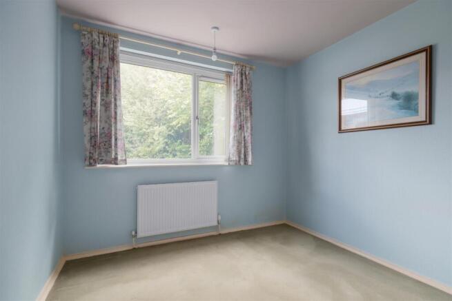 3 bed Apartment for sale Image 8