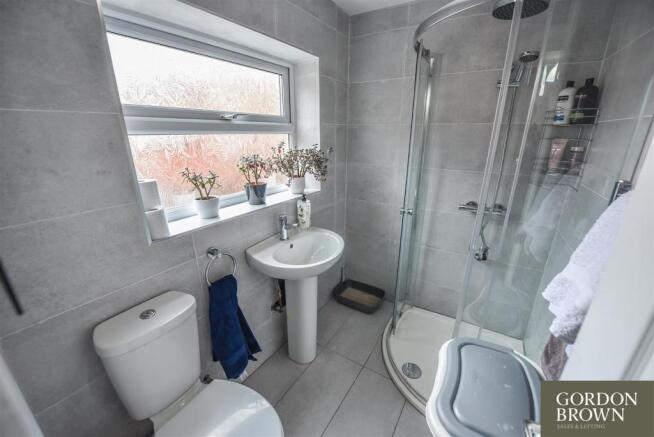 SHOWER ROOM/WC