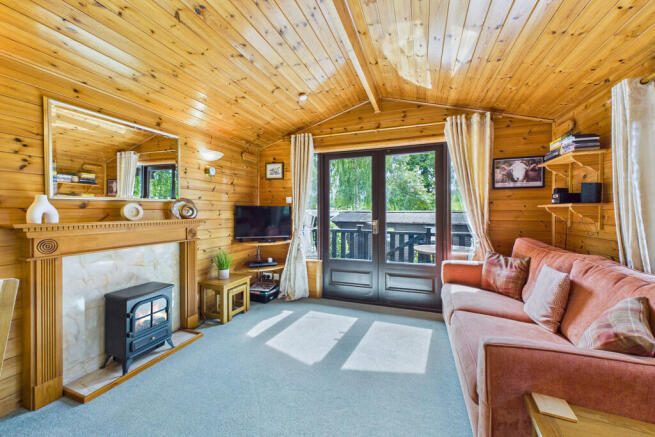 Living / Dining R...