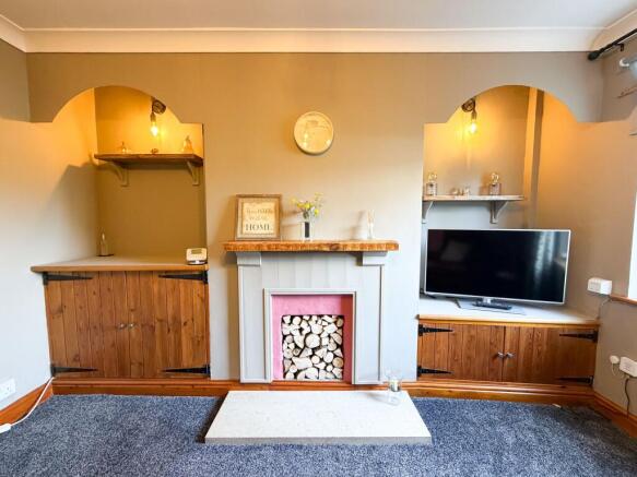 2 bed Terraced for sale Image 10