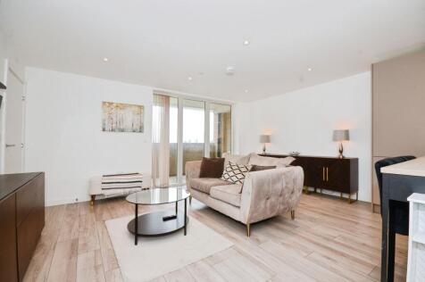 Croxley View, Watford, WD18