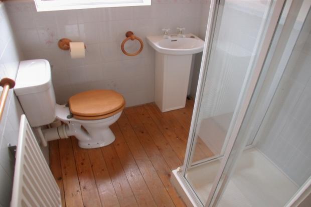 En-Suite Shower