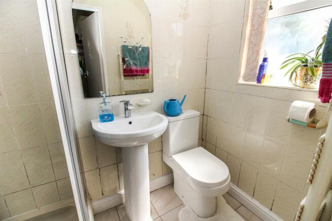 GF Shower Room