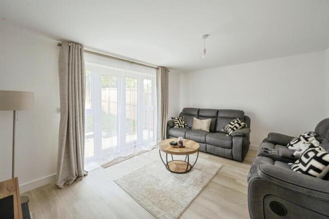3 bed Semi-Detached for sale Image 5