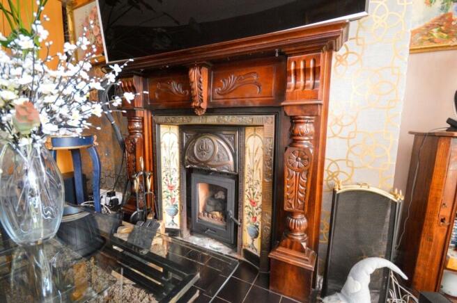 3 bed Semi-Detached for sale Image 6