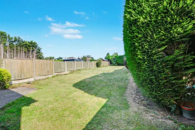 Garden_2.jpeg