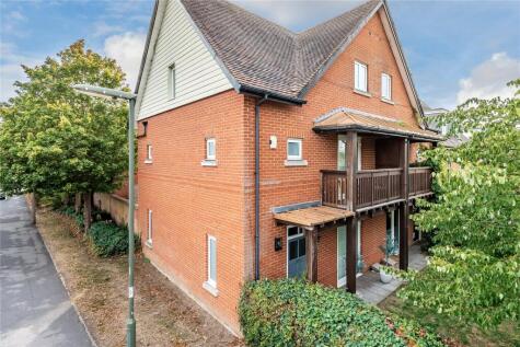 Henderson Avenue, Guildford, Surrey, GU2
