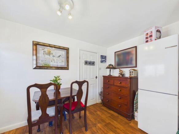 2 bed Semi-Detached for sale Image 7