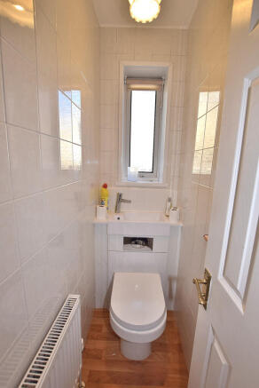 3 bed Detached Bungalow for sale Image 11