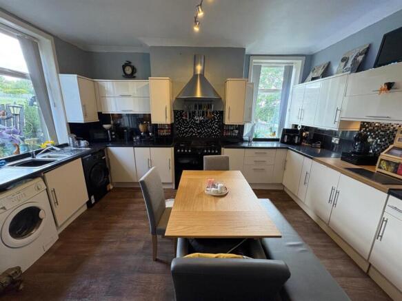 4 bed End of Terrace for sale Image 7