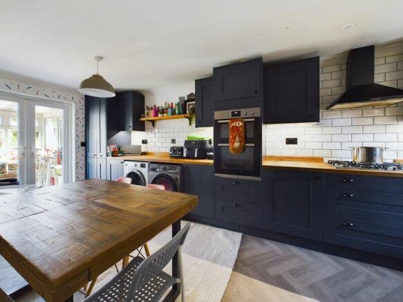 kitchen/dining room