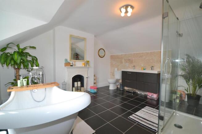 bath1.jpg