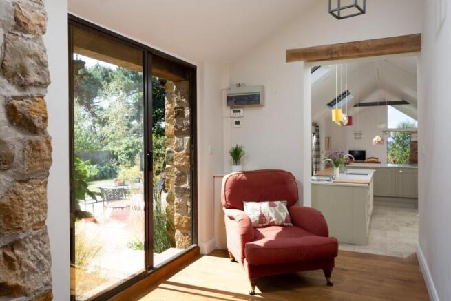6 bed Character Property for sale Image 6