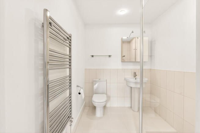 2 bed Retirement Property for sale Image 8
