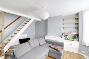 12, Hillside Grove, London N14 6HE