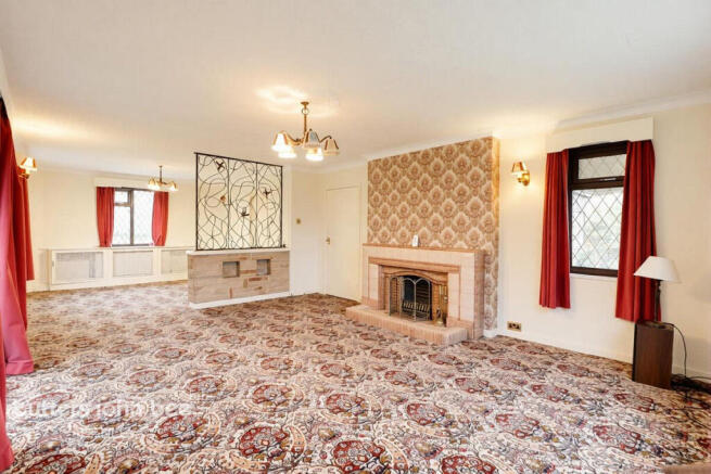 4-bed detached on Minden Grove, Sneyd Green, ST6 1RH, £325,000