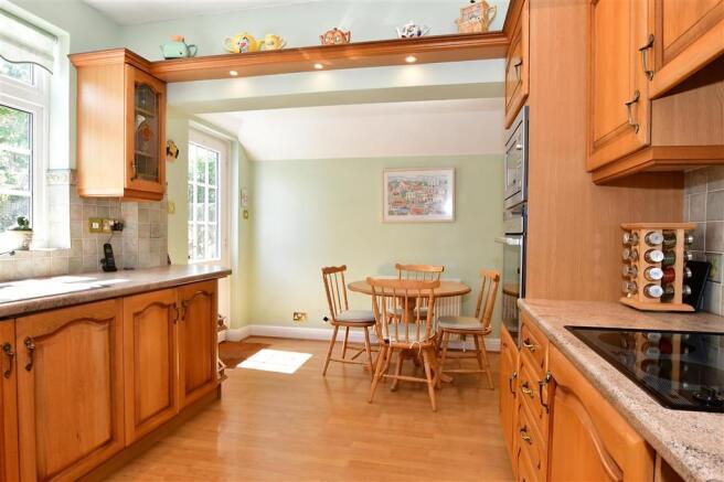 Kitchen/Breakfast Room