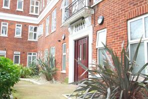 60, 12 Effra Court, Brixton Hill, London SW2 1RB