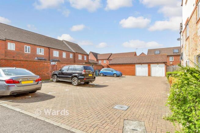 Driveway/Parking