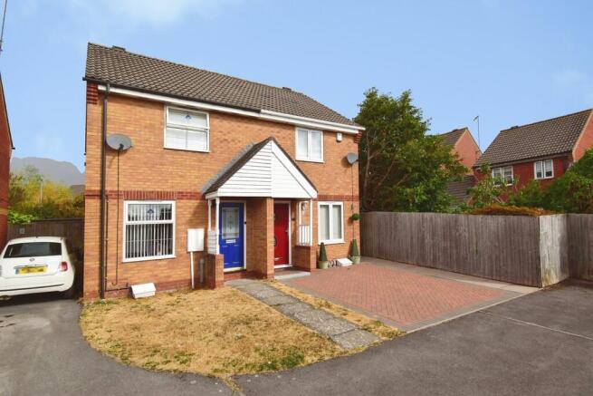15 Cornhampton Cl...