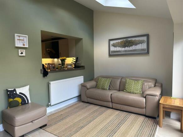 GARDEN ROOM