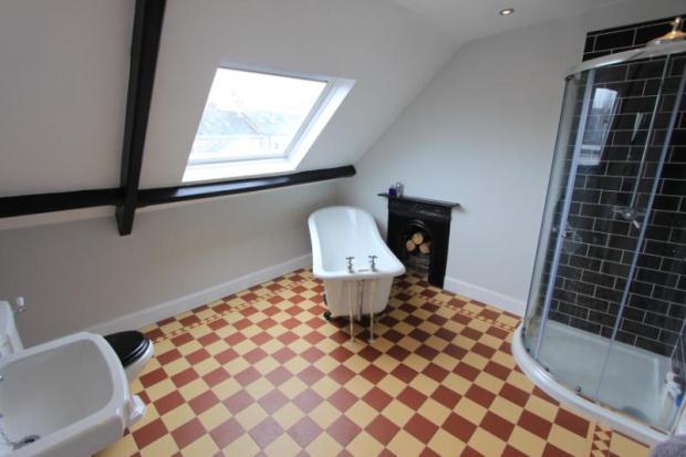 2nd Bathroom